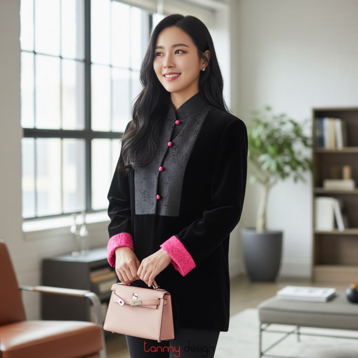 Áo khoác nhung phối ngực hình thang, lót gấm hồng Đen